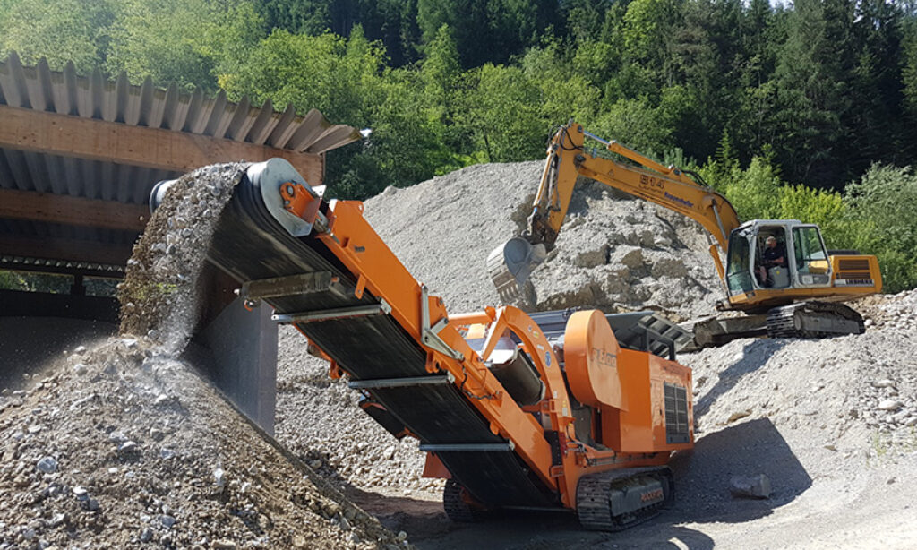 Rockster R800 jaw crusher